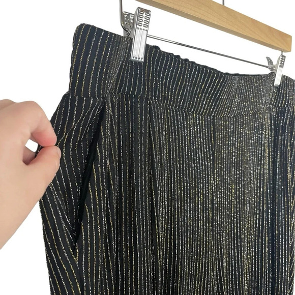 Torrid Pull On Wide Leg Stretch Lurex High-Rise Pant in Glitter Stripe Size 1X - Picture 9 of 16